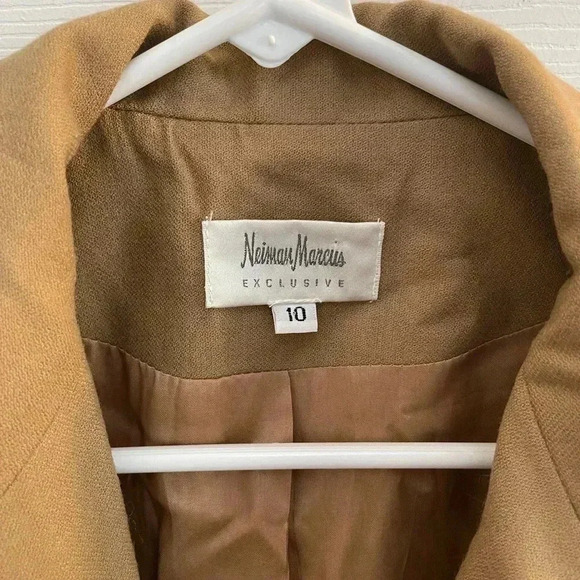 Neiman Marcus I 10 - Picture 5 of 11